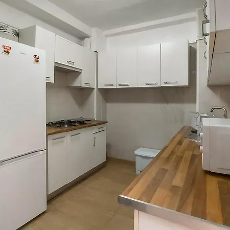 7 Bedroom Luxurious In * חרז