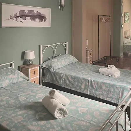 7 Bedroom Luxurious In בית נופש
