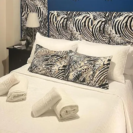 7 Bedroom Luxurious In בית נופש *